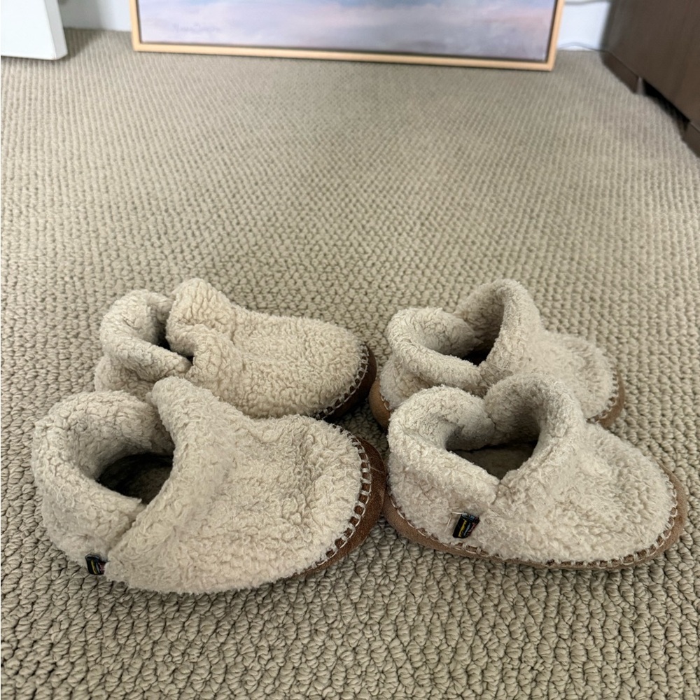 L.L Bean Kids Slippers